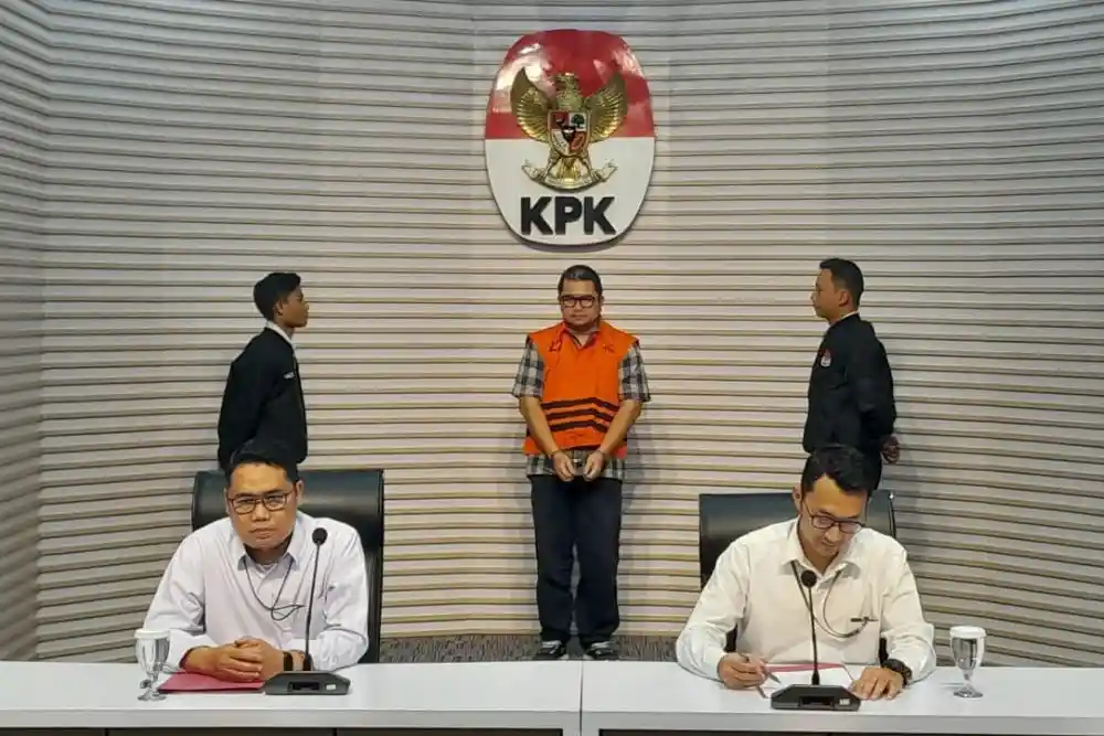 KPK Tahan Eks Dirut PGN Hendi Prio Santoso Terkait Korupsi Jual Beli Gas