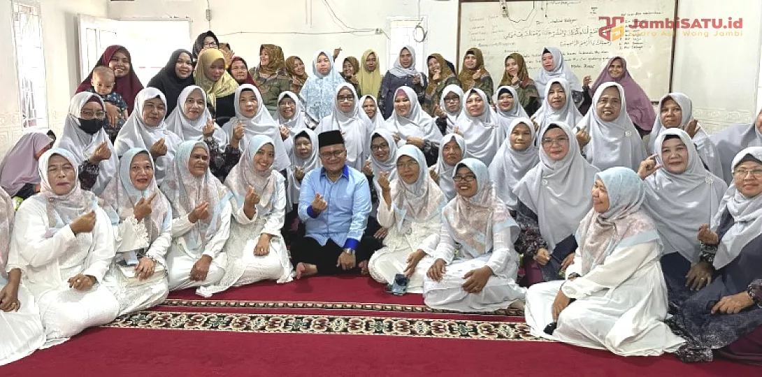 Emak-emak siap tempur untuk mengawal kemenangan Dr Maulana